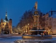 Brink met Waag en Wilhelminafontein  (c) Henk Melenhorst : Bergkwartier, Waag, Wilhelminafontein, sneeuw, winter, Brink