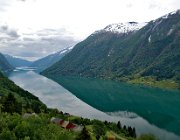 Oldevatnet, Olden  (c) Henk Melenhorst